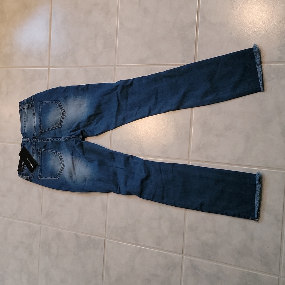 Jeans - Picture 3 of 3
